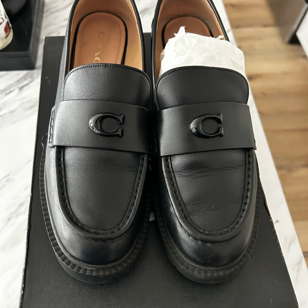 Authentic Coach Leah Loafers